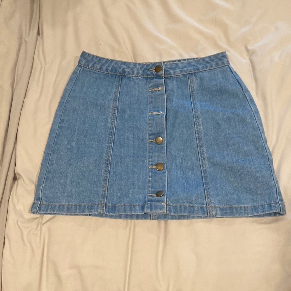 Forever 21 button up denim skirt